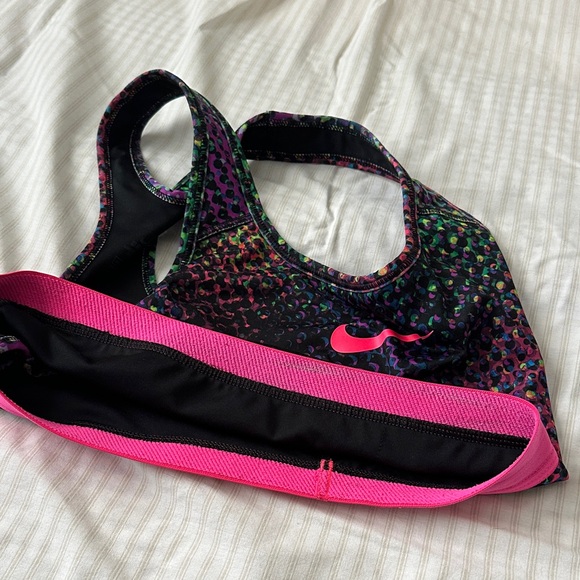 Nike Black and Pink Sports Bra - Picture 4 of 4